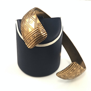 Kalevala jewelry | Bracelet  | VÖYRI´s jewelry | Bronze