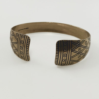 Kalevala koru | Rannekoru | Vöyrin koru | Pronssia