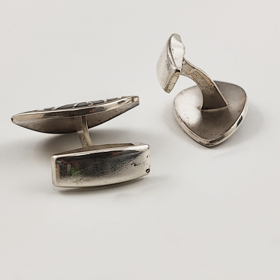 PO | Platinoro oy FINLAND | Pekka Piekäinen |  ZAFARI cufflinks | Sterling 