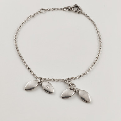 Kalevala Jewelry | Elina Makkonen |  ´Seed of strength´  BRACELET | 925 Sterling
