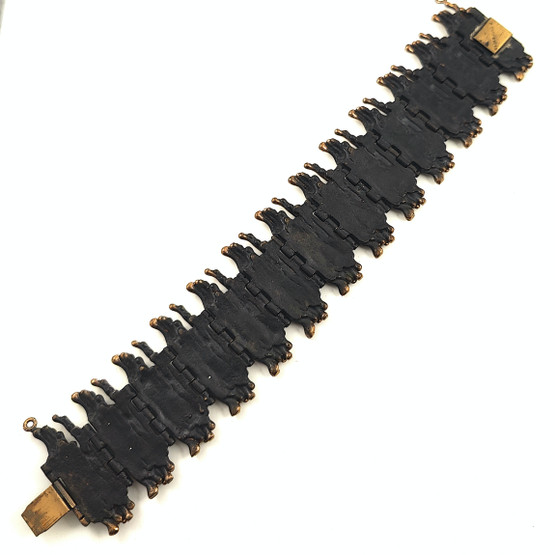 Turun Hopea oy | Pentti Sarpaneva | width 3.7cm | ' Kaarna ' bracelet | Bronze
