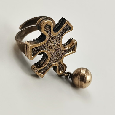 Turun Hopea oy | Pentti Sarpaneva | PUZZLE -RING | Amethyst | Bronze