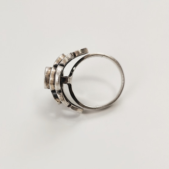 E.Granit & co | Erik Granit | Sormus | 916 Hopeaa  | -68
