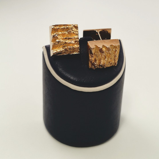 Lapponia Jewelry | Björn Weckström ,|'Ounas / Mountains' cufflinks | 585 gold -67