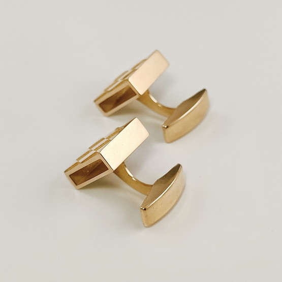 Kalevala jewelry | Design by KIRSTI DOUKAS | cufflinks | 585 gold -08