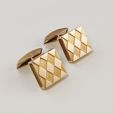 Kalevala jewelry | Design by KIRSTI DOUKAS | cufflinks | 585 gold -08