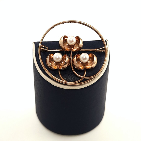 N.Westerback | Olli Aurinen | Pearls BROOCH | 585 Gold | -67