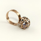 NW | Westerback oy| Liisa Vitali | 'Ladybug' -Ring | 12mm lace ball | 585 Gold -70