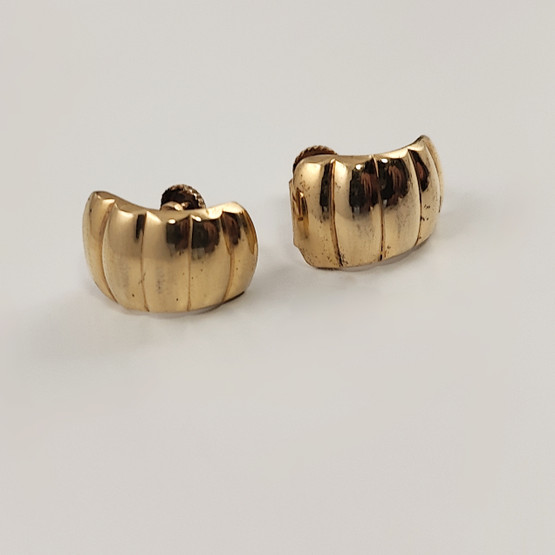 Kupittaan Kulta |  Elis Kauppi |  FLOWER Earrings | Screw locks | Gold-plated Sterling