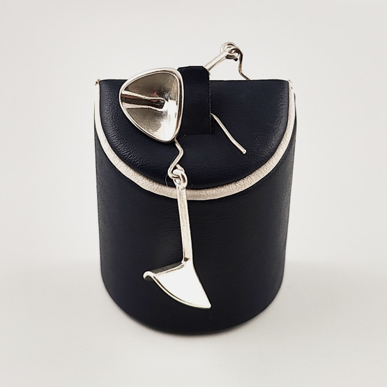 Kalevala Jewelry | Designer Erja Hirvi | ´WIND´earrings |  925 Sterling