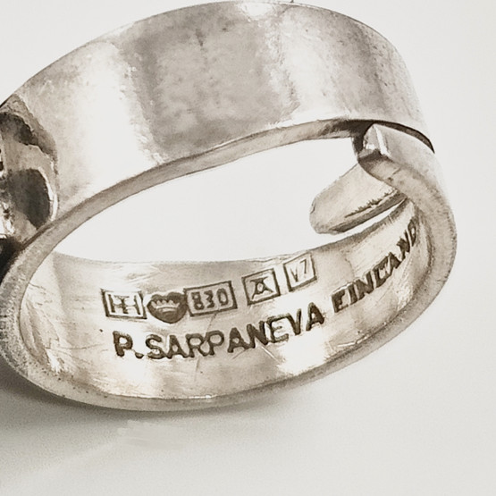 Turun Hopea oy | Pentti Sarpaneva | KELO sormus | Ametisti | hopeaa -74
