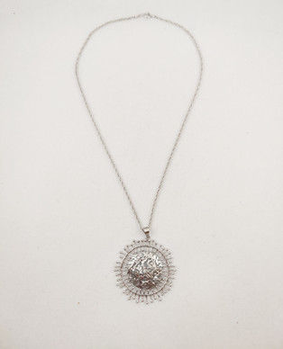 Tapio Wirkkala , Täysikuu Kaulakoru ,Hopeaa