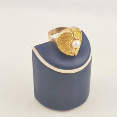 Tammen koru , Helmisormus, 14k kultaa -71