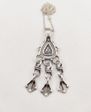 Kalevala Koru ,Karkun riipus , kaulakoru,  Hopeaa -76