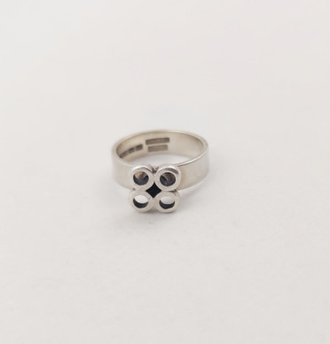 Kaija Aarikka,  Sormus,  Hopeaa -64