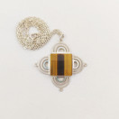 Jorma Laine Tiikerinsilmä Kaulakoru ,Hopeaa -75