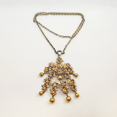 Pentti Sarpaneva , iso Kaarna -riipus,kaulakoru Pronssia