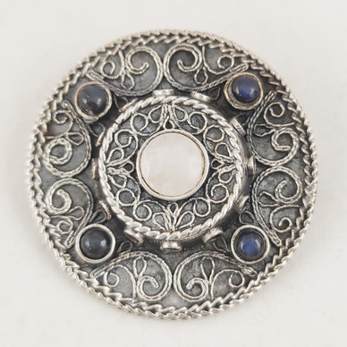 Kalevala Koru, Raision solki, Hopeaa -73