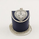 Kalevala Koru, Aarrekääty -riipus, Kaulakoru ,Hopeaa 