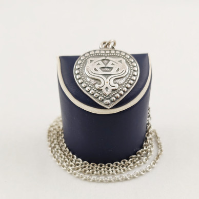 Kalevala Koru, Aarrekääty -riipus, Kaulakoru ,Hopeaa 