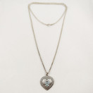 Kalevala Koru, Aarrekääty -riipus, Kaulakoru ,Hopeaa 