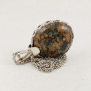 Buchert Georg Oy, (iso) Kiviriipus + ketju, Hopeaa -70