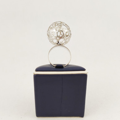 Liisa Vitali , Leppäkerttu Sormus, (Pallo 20mm) , Hopeaa -71