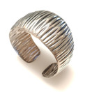 Kello oy, Helsinki , iso/leveä Rannekoru , Hopeaa -64