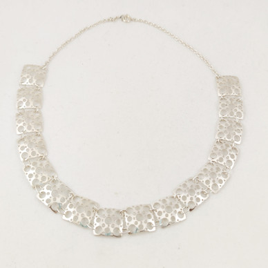 NW / Liisa Vitali , Pitsi -kääty, Hopeaa 