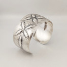 TRH / Kulta-Kello- ja Hopeatakomoliike, Tampere. upea Rannekoru , Hopeaa -63