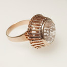 E.Granit & co, Sormus kirkkaalla kivellä , 14k Kultaa -65