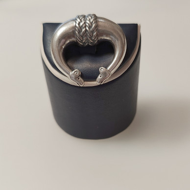 Kalevala Koru, Hirvenpää Solki , Hopeaa