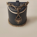 Kalevala Koru, Helinä -kääty ,  Pronssia