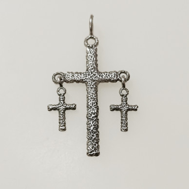 Kultasepät Salovaara ky, Risti -Riipus. Hopeaa 