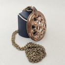 Kalevala koru, Pielisjärven riipus , Kaulakoru , Pronssia