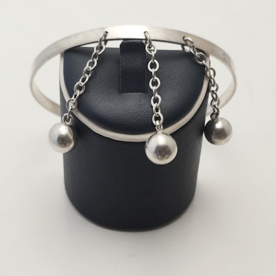 Turun Hopea oy, Rannekoru roikkuvilla palloilla, Hopeaa -66