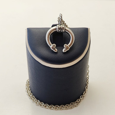 Kalevala Koru, Hirvenpää -Riipus, Kaulakoru ,Hopeaa