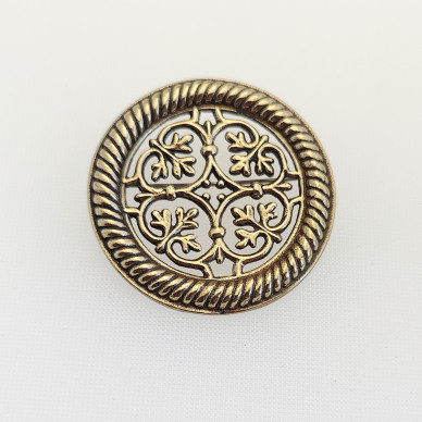 Kalevala koru, Tuukkalan rintakoru solki-8, pronssia