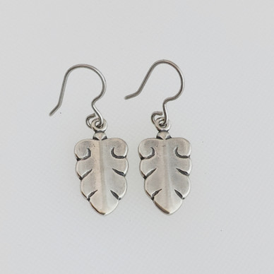 Kalevala Koru, Pustan Tammi -korvakorut, Hopeaa