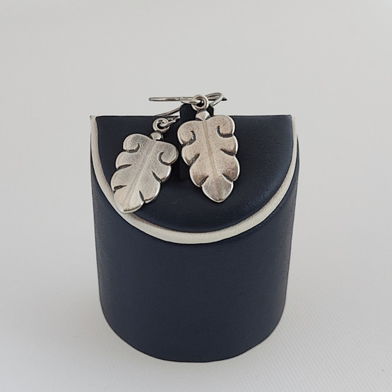 Kalevala Koru ' Pusta oak'  earrings, Sterling