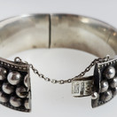 Kellomiehet oy, Helsinki. Näyttävä 