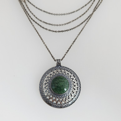 Kalevala Koru, Uskelan Riipus-287,  Kaulakoru , Hopeaa -94