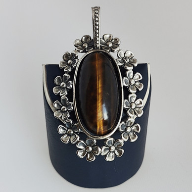 Turun hopea oy, Jorma Laine, (iso) Lemmikki -riipus, Hopeaa -75