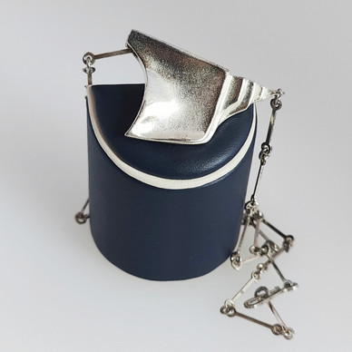 Lapponia, design by Björn Weckström, kääty, kaulakoru Hopeaa-87