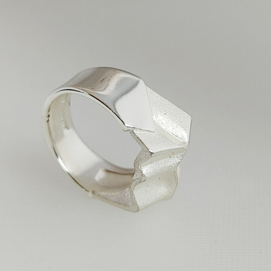 Lapponia jewelry, design by Björn Weckström, Sormus, Hopeaa