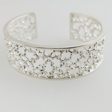 AKT / Tammi jewelry ,(2,3cm leveä)  Puro Rannekoru, Hopeaa