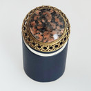 Kalevala koru, solki 1515-4 ' USKELA ' , Rintakoru Graniitilla, Pronssia