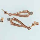 Kalevala koru, Illusioni -korvakorut, Timantit yht.0,14 ct, 14k kultaa -01