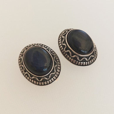 Kalevala koru, KLIPSI Korvakorut-1639, spektroliitit, Hopeaa