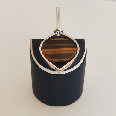 Kupittaan kulta oy, Elis Kauppi, Tiikerinsilmä Riipus , Hopeaa -62